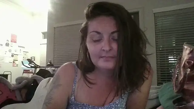 Snapshot of tinyassbossymilf chatting on 29, 6, 2026 tinyassbossymilf online show from 29, 6, 2026