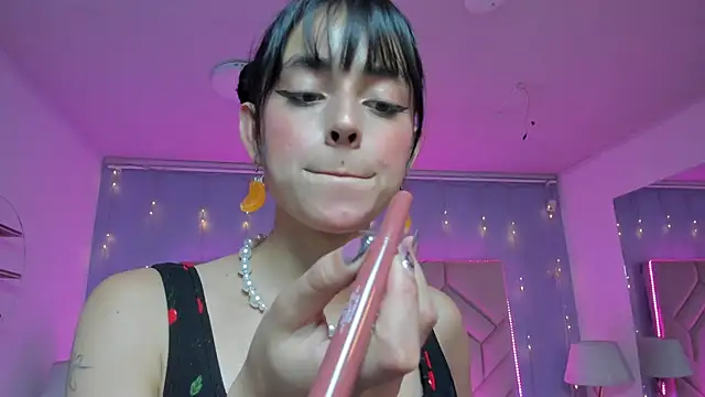 Eimy Blaze online show from 10, 4, 2026