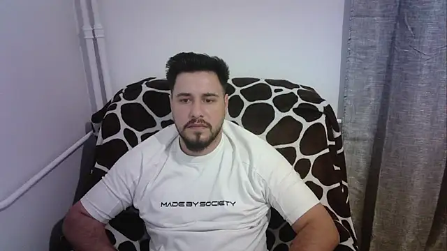 Snapshot of Gianiboy99 chatting on 8, 5, 2026 Gianiboy99 online show from 8, 5, 2026