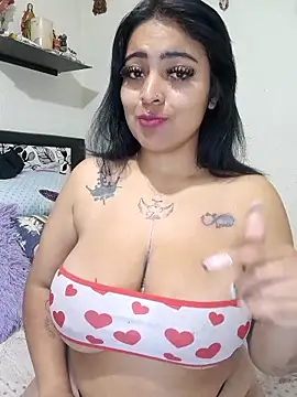 Sarah-917 online show from 2, 5, 2026