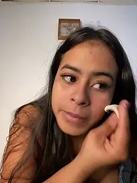 Snapshot of lucirganaxxx chatting on 11, 4, 2026 lucirganaxxx online show from 11, 4, 2026