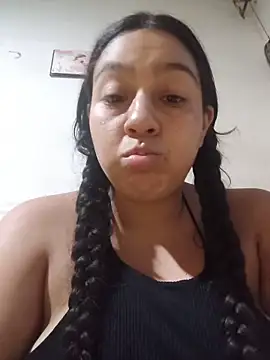 Snapshot of Scarlettt_Kiss chatting on 1, 4, 2026 Scarlettt Kiss online show from 1, 4, 2026