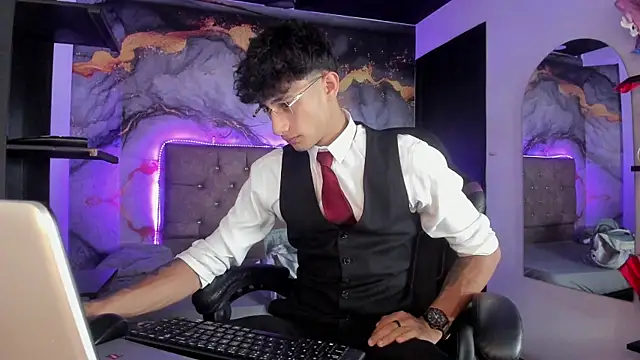 MaxiimoRomano  online show from 6, 5, 2026