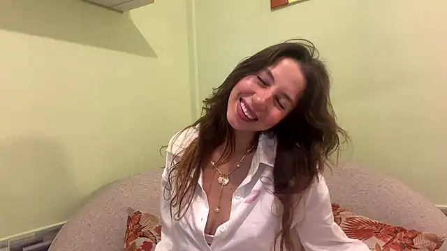 Julieta Jol online show from 3, 6, 2026