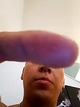 nicocaceres95 online show from 17, 3, 2026