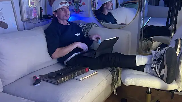 DylanBrook online show from 7, 4, 2026