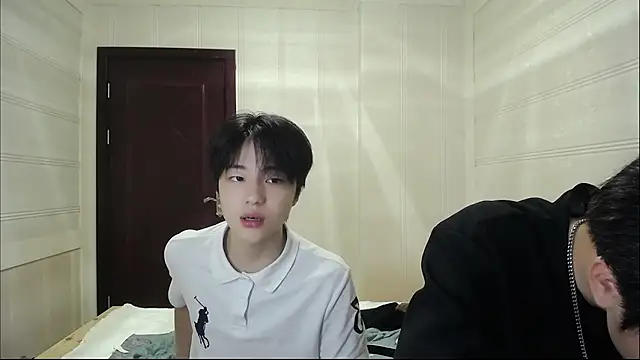 Snapshot of XX-XIUXIU chatting on 13, 5, 2026 XX-XIUXIU online show from 13, 5, 2026