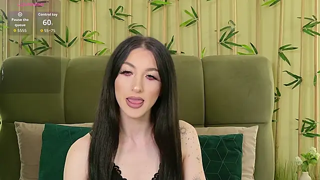 EllieJules online show from 13, 4, 2026