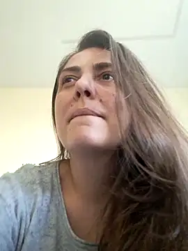 Snapshot of Arya_Malone chatting on 17, 4, 2026 Arya Malone online show from 17, 4, 2026