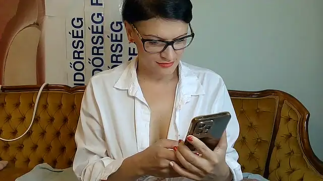 Snapshot of Evamilfhungary chatting on 10, 7, 2026 Evamilfhungary online show from 10, 7, 2026