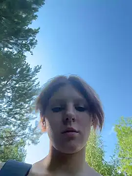 NinaParri online show from 25, 6, 2026