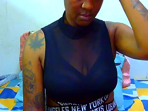 Tattooedgoddess33 online show from 24, 3, 2026