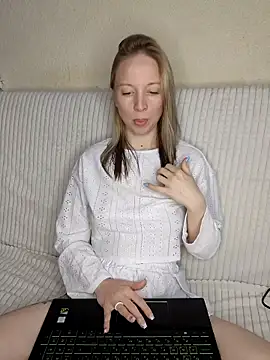 Snapshot of TeaseMeLily chatting on 23, 3, 2026 TeaseMeLily online show from 23, 3, 2026