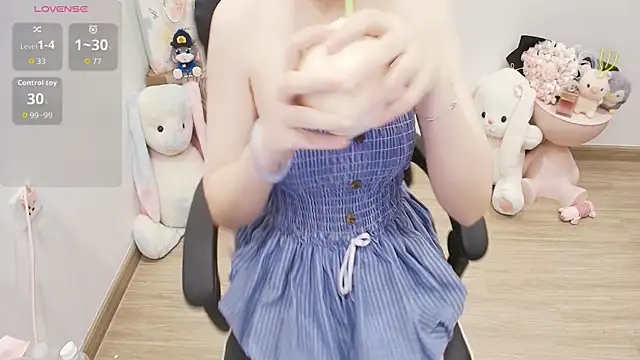 Snapshot of Nana_Chu chatting on 15, 7, 2026 Nana Chu online show from 15, 7, 2026