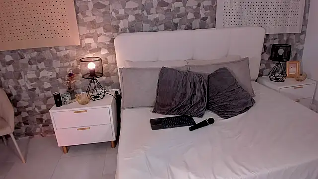 Snapshot of violeta_hills_ chatting on 30, 5, 2026 violeta hills online show from 30, 5, 2026