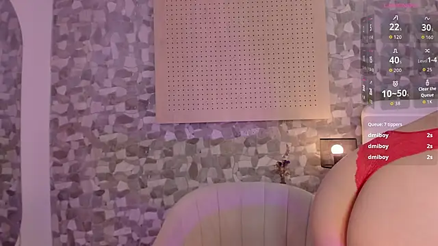 Snapshot of violeta_hills_ chatting on 11, 5, 2026 violeta hills online show from 11, 5, 2026