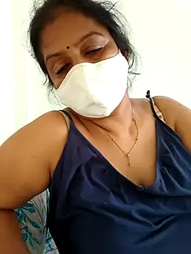 Snapshot of tamil_manjalmaami chatting on 18, 5, 2026 tamil manjalmaami online show from 18, 5, 2026