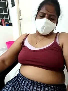 Snapshot of tamil_manjalmaami chatting on 11, 5, 2026 tamil manjalmaami online show from 11, 5, 2026