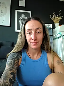 NicoleKaiser online show from 7, 4, 2026