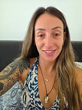 NicoleKaiser online show from 15, 7, 2026