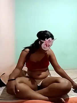 honeyi babe online show from 14, 4, 2026