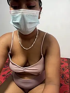 honeyi babe online show from 19, 6, 2026