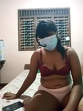 honeyi babe online show from 28, 3, 2026