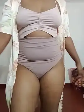 honeyi babe online show from 8, 5, 2026