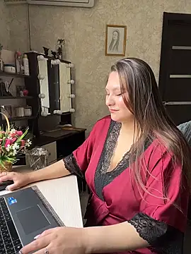 AgathaMyers online show from 12, 4, 2026