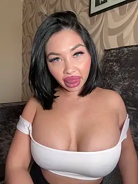 LaaadyDaaamn online show from 11, 4, 2026