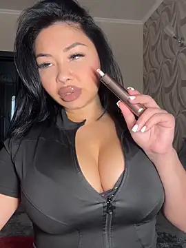 LaaadyDaaamn online show from 4, 4, 2026