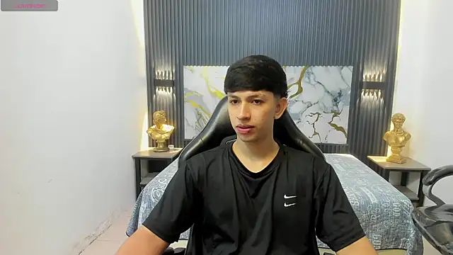 Snapshot of AdrianFranko chatting on 20, 5, 2026 AdrianFranko online show from 20, 5, 2026