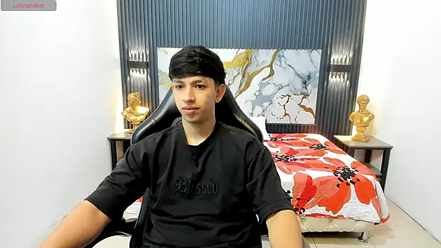 Snapshot of AdrianFranko chatting on 12, 5, 2026 AdrianFranko online show from 12, 5, 2026