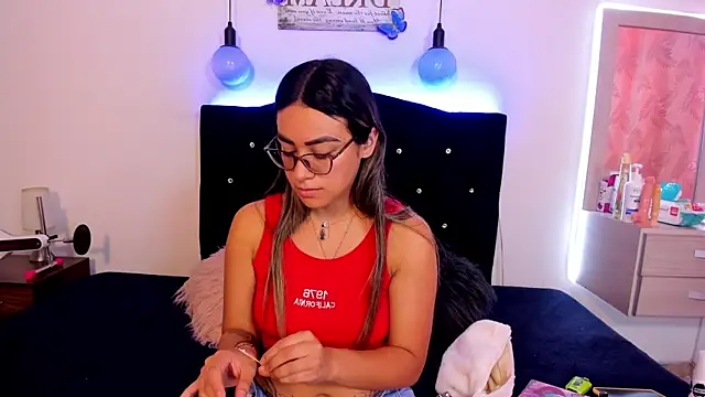 Sia messy online show from 21, 3, 2026