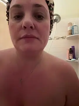 1SexyQueen online show from 2, 4, 2026