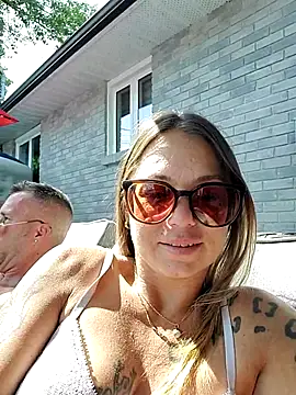 Couple qc online show from 5, 7, 2026