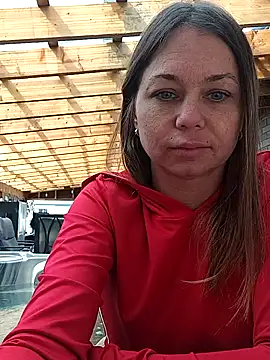Couple qc online show from 18, 4, 2026