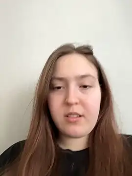 charmingggirl online show from 13, 4, 2026