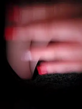 emiliecurvy83 online show from 13, 5, 2026