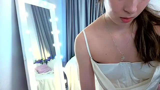 LiuYani online show from 7, 4, 2026