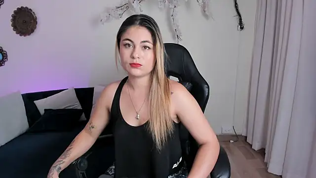 carolina torres25 online show from 12, 5, 2026