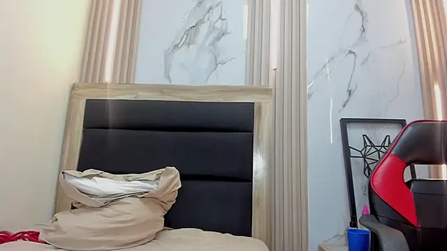Snapshot of KATIAMOSS chatting on 25, 6, 2026 KATIAMOSS online show from 25, 6, 2026