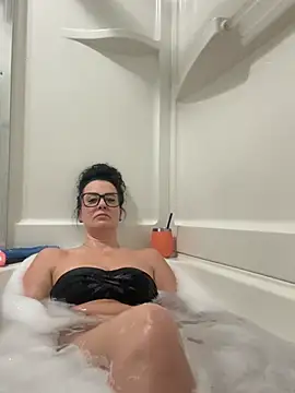 yourgoodgirl85 online show from 18, 3, 2026