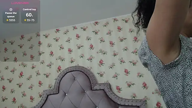 crystal watson0 online show from 23, 4, 2026
