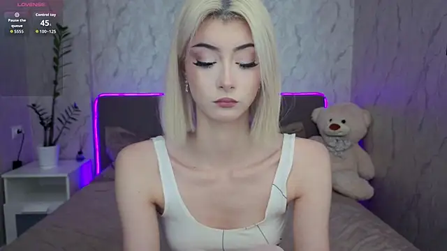 kittysocutie online show from 24, 5, 2026