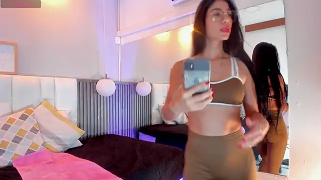 giana gill online show from 23, 6, 2026