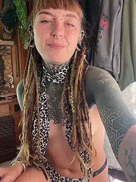 HornyHippy1 online show from 27, 5, 2026