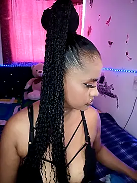 Snapshot of KAYLA_48_ chatting on 30, 4, 2026 KAYLA 48 online show from 30, 4, 2026