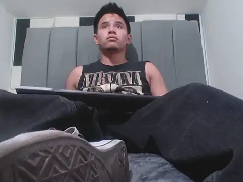 Snapshot of adonis_latin_19 chatting on 8, 5, 2026 adonis latin 19 online show from 8, 5, 2026