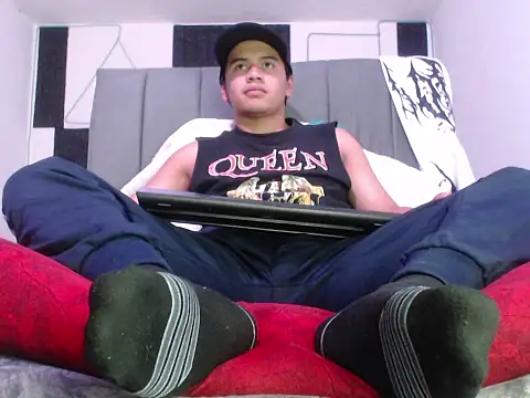 Snapshot of adonis_latin_19 chatting on 4, 6, 2026 adonis latin 19 online show from 4, 6, 2026